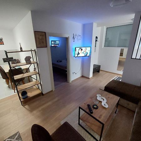 Apartman Muzika Jagodina Ngoại thất bức ảnh